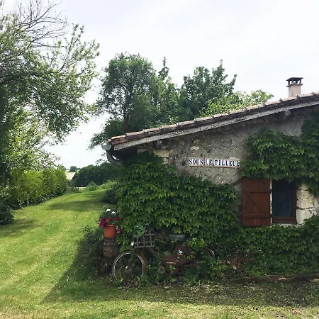 펜션 Sous Le Tilleul